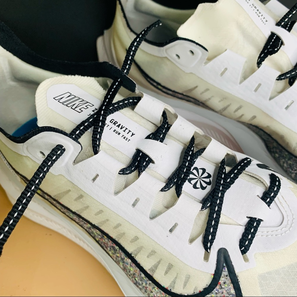 SOLD - Nike Zoom Gravity • Multi Marathon - Picture 3 of 9